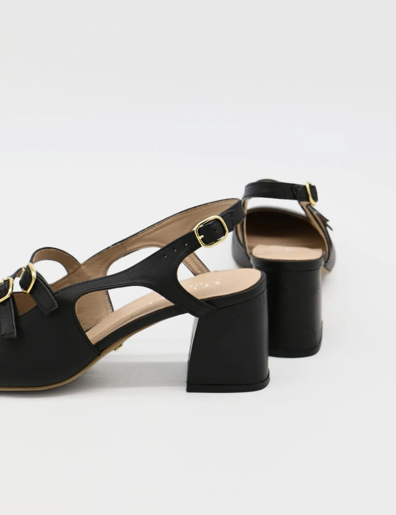 Marie mary janes in black leather womens shoes