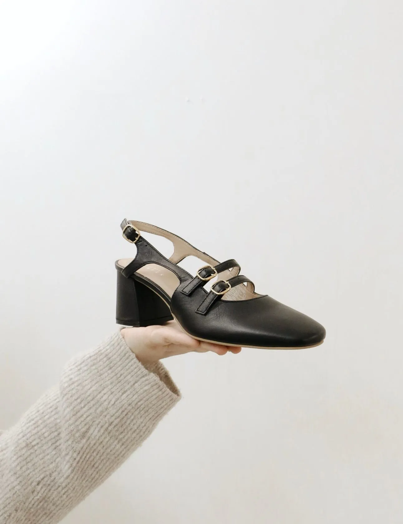 Marie mary janes in black leather womens shoes