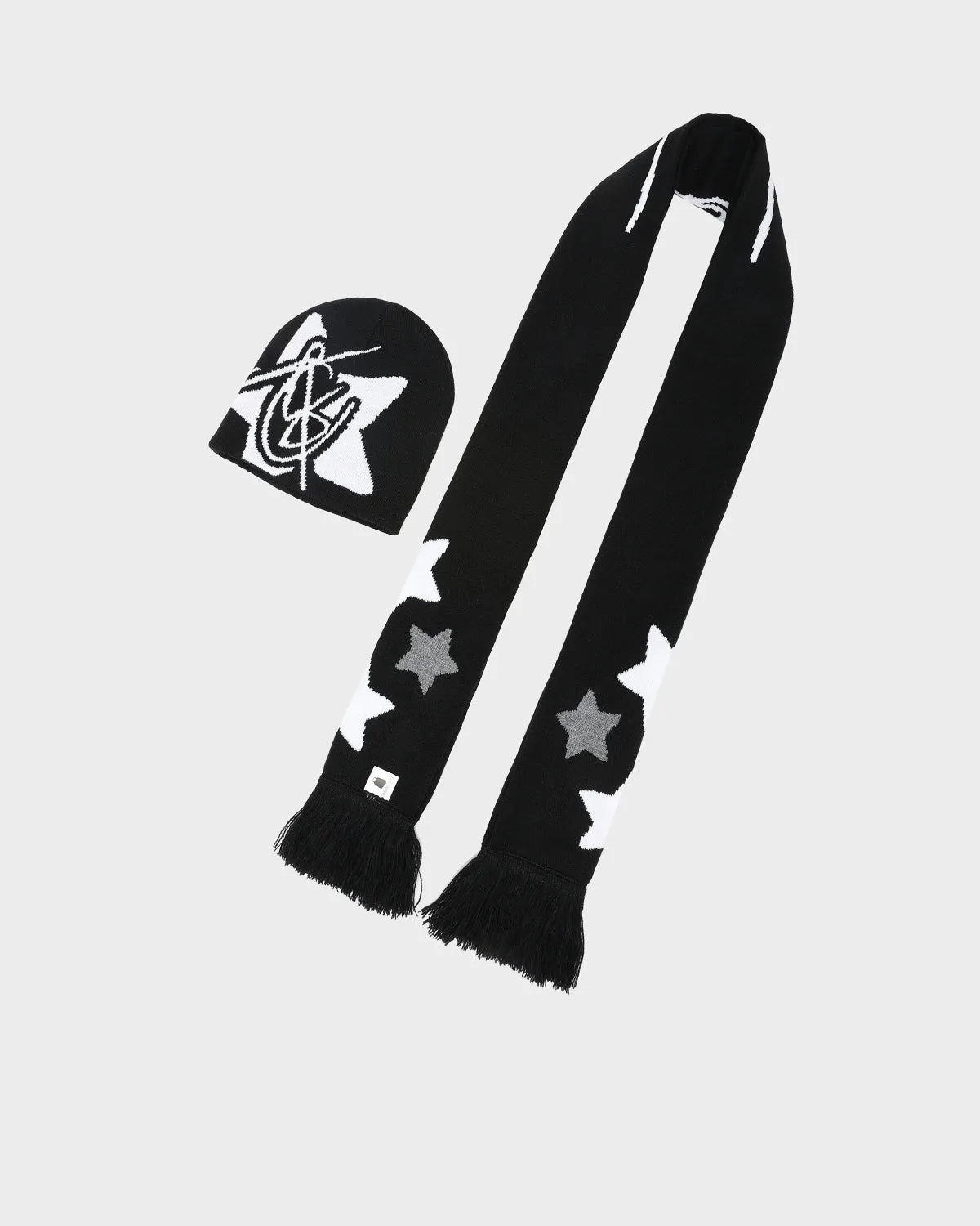T&C Beanie Scarf Set in Black & White